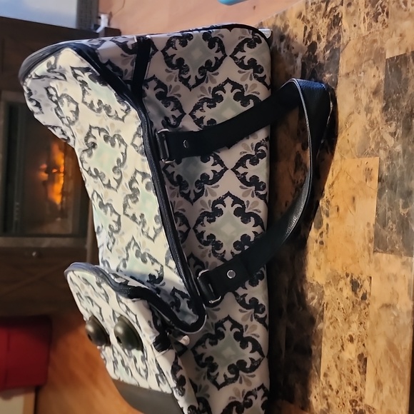 Thirty-one Wheels Up Rolling Bag/luggage - Picture 2 of 6